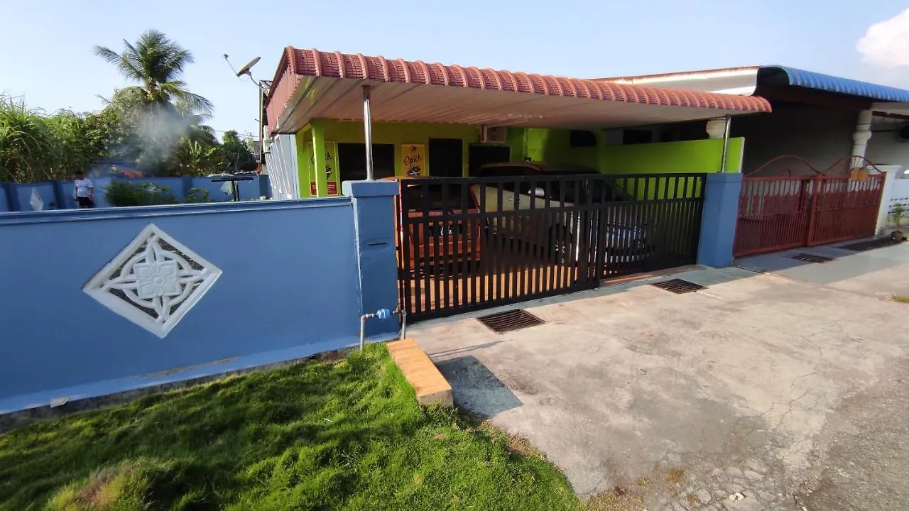 Homestay Opah Parit Buntar, Perak