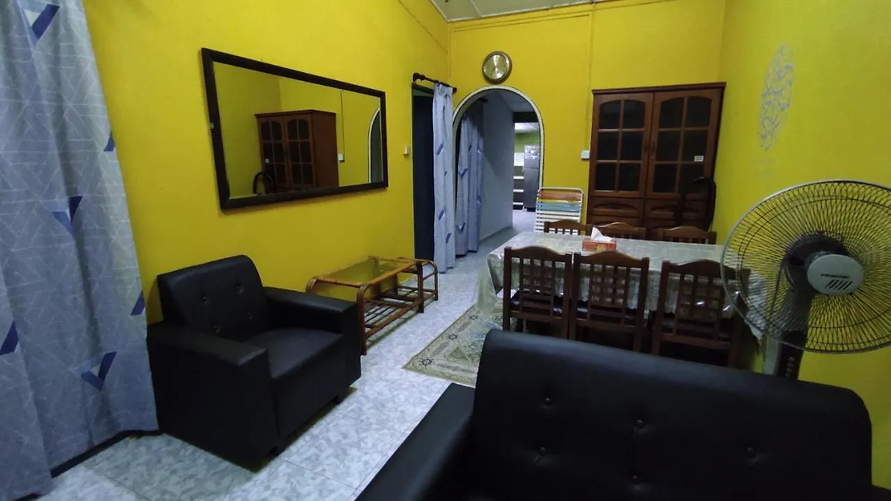 Σπίτι διακοπών Homestay Opah Parit Buntar, Perak