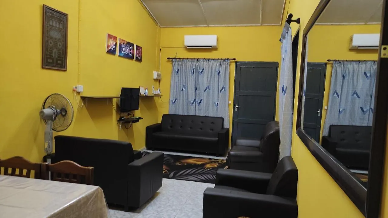 Homestay Opah Parit Buntar, Perak 0*,  Μαλαισία