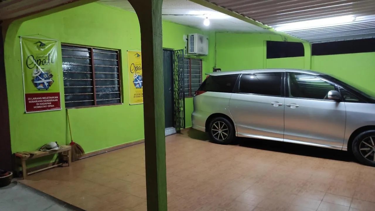 Σπίτι διακοπών Homestay Opah Parit Buntar, Perak